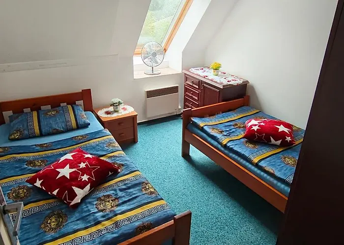 U Boží Hory. Prázdninový dům *